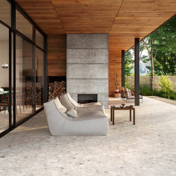 Venistone Ivory